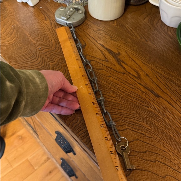 VTG Adlake Pennsylvania Central Railroad (PCRR) Padlock with Chain and Key - Picture 5 of 8